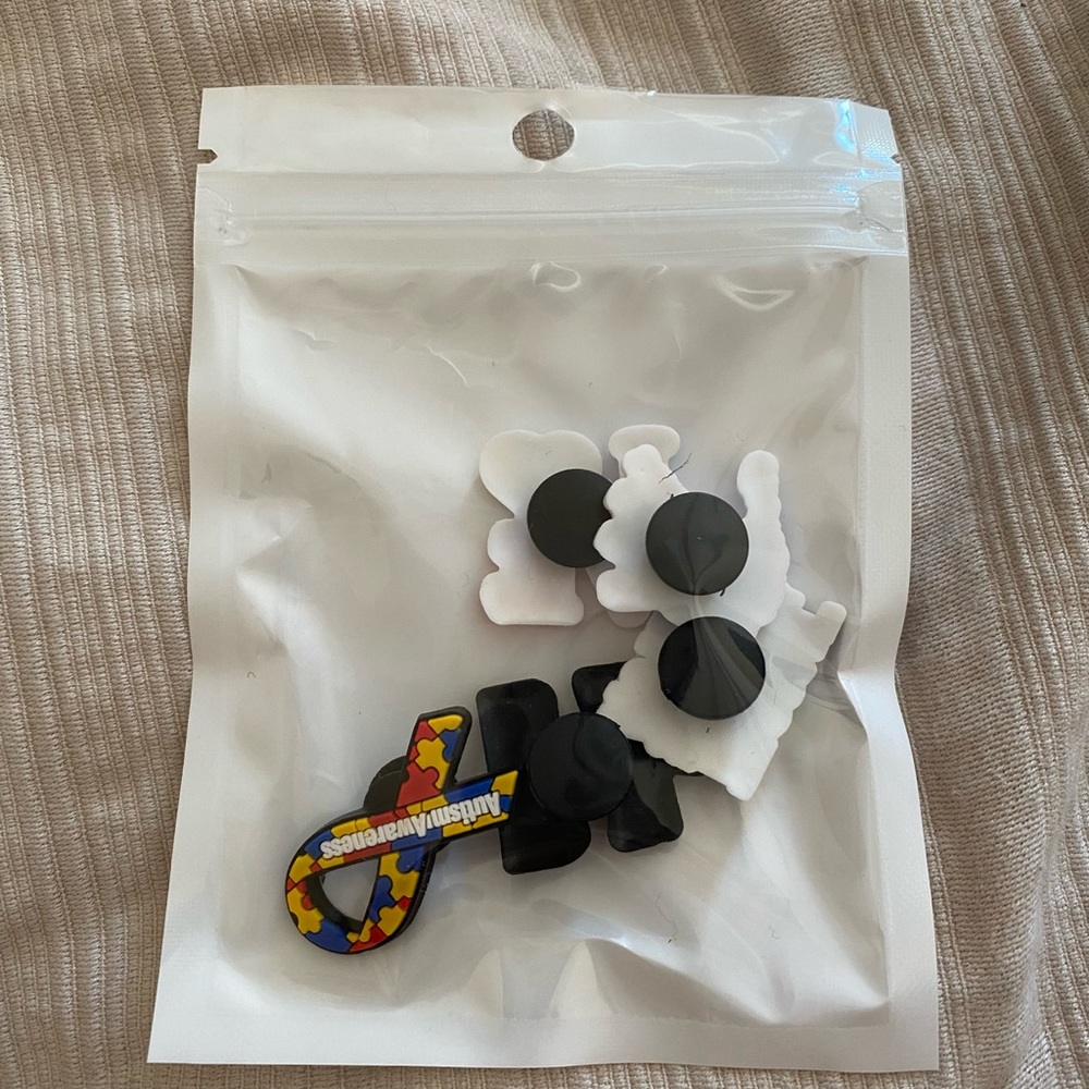 Set of 5 Autism Awareness Appreciation Shoe Charms NEW IN PACKAGE - Picture 5 of 5